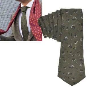 Sir Redman Krawatte Herren florales Muster 8x148cm Baumwoll-Mix khaki. Ein stilvoller Blickfang für Hochzeiten und festliche Anlässe im modernen Desig