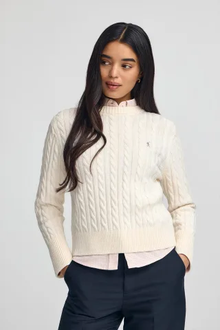 Pullover ecru mit Rundhalskragen aus Wollgemisch mit gesticktem Rigby Go-Logo