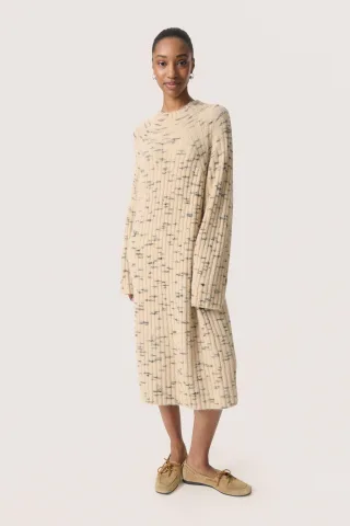 Kleid SLLiora Kleid Lockere Passform beige