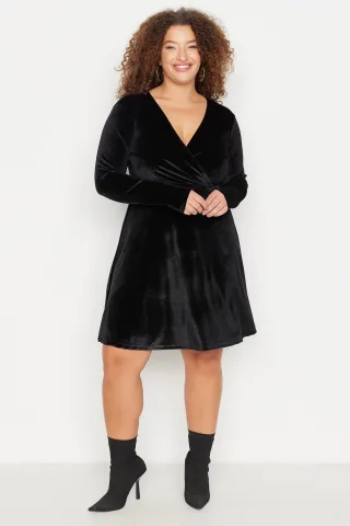 Elegante, figurbetonte Mini- und lange Kleider von Curve für Damen in Unifarben und Übergrößen