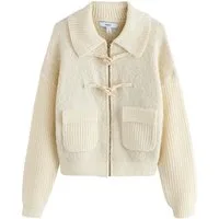 Next Strickjacke Gestrickte Jacke mit Boucle-Kragen und Wollanteil (1-tlg)