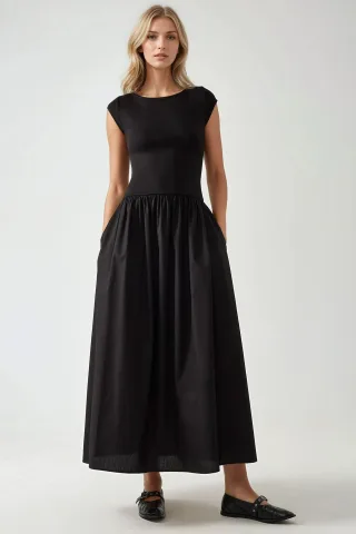 Boote-Ausschnitt A-Form Fit Maxikleid