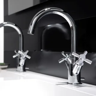 Steinberg Waschtisch-Zweigriffarmatur m. Serie 250, 250.1500 2501500
