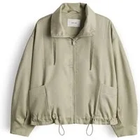 Pale olive