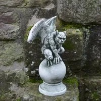 gartendekoparadies.de Gartenfigur Gargoyle Drachen auf Kugel, Steinfigur, H. 37 cm, 6 kg, Frostsicher