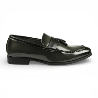 Herren-Loafer aus olivgrünem, hochglänzendem Lackleder mit Quasten