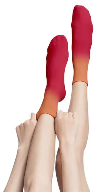 Cocktail-Socken in einer Dose von Luckies of London - Cosmopolitan