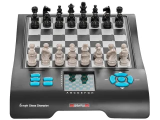 MILLENIUM Schachcomputer Europe Chess Champion