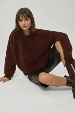 Bärtiger Rundhals-Ultra-Weichstrick-Pullover