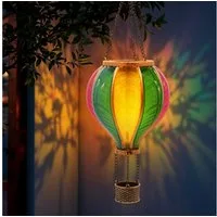 Spetebo LED Dekolicht Solar LED Heißluftballon bunt zum Hängen, Dämmerungssensor, LED fest integriert, warm weiß, Garten Lichtspiel mit Flammen Effekt warm weiß