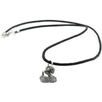 unbespielt Collier Kette mit Zinn-Anhänger kleine Schlange 45 cm Baumwollkordel, Modeschmuck für Damen und Herren