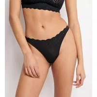sloggi String ZERO Feel Bliss Stretch-Spitze, Grafikdesign, gewellter Bund, glatte Optik