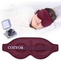Cozyor Schlafmaske 100% Blackout-Effekt 3D Augenmaske mit ergonomischem Design, Reiseset klein & kompakt rot bordeaux Berry, Schlafmaske mit wiederverwendbaren Ohrstöpseln, extra Polsterung und variable Passform