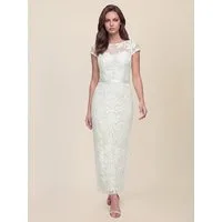 Apart Abendkleid mit Stickerei und Satinband