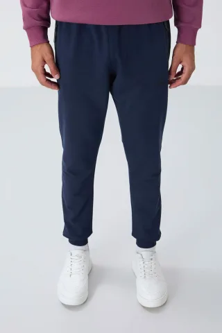 Herren Jogginghose mit Reißverschlusstasche