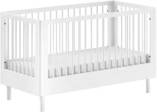 Home affaire Babybett "Forrest, aus massiver Buche weiß lackiert, zeitloses Design" 3-fach höhenverstellbarer Lattenrost, sehr stabil gebaut