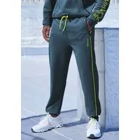 Le Jogger Performance Sporthose mit praktischen Reißverschlusstaschen und Kontrastdetails