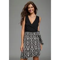 Bruno Banani Sommerkleid aus Viskose und Elasthan, gemustert