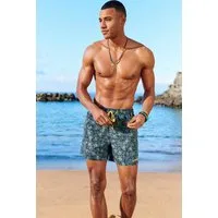 Bruno Banani Badeshorts mit Animalprint