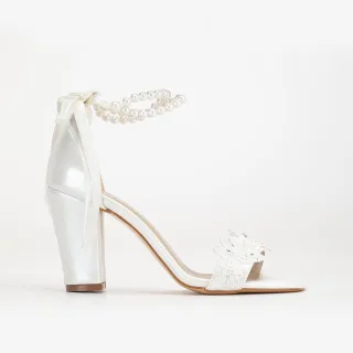 Helene Lace Bridal Heeled Sandalen with Pearls