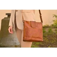 Gusti Leder Umhängetasche Gusti Leder Umhängetasche Jacqueline (1-tlg)