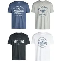 MUSTANG T-Shirt Herren Printshirt 4er Pack Set Regular Fit (Vorteilspack, 4-tlg) Kurzarm Sommer Tee Shirt mit Rundhalsausschnitt aus 100% Baumwolle
