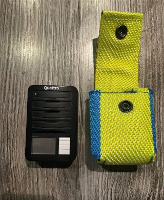 Meldertasche | FIRE REVIVE | aus Feuerwehrschlauch | gelb/ blau oder weiß | inkl. Spende | Upcycling-Produkt | Holster | robust | wasserresistent blau/gelb