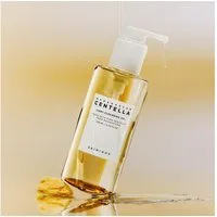 SKIN1004 Gesichts-Reinigungsöl MADAGASCAR CENTELLA LIGHT CLEANSING OIL, für reife und trockene Haut, reinigt sanft und spendet Feuchtigkeit