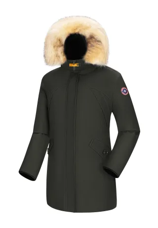 Subprime-Parka für Frauen. Der Parka besteht aus hochwertigem Polyester und hat ein warmes Innenfutter. Er ist ideal für die kalten Wintermonate. Der Pelzkragen besteht aus Kunstpelz und ist abnehmbar. Die Jacke hat einen Reißverschluss von oben nach