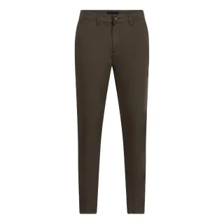 Herren Chino von der Marke Presly & Sun. Die Chino von Presly & Sun besteht aus Bio-Baumwolle und Elastan und hat eine schmale Passform. Die weiche Baumwolle und das Elastan sorgen für einen hohen Tragekomfort. Marke: Presly & SunModellname: Samuel C