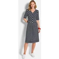 GOLDNER Sommerkleid Viskosekleid im Streifen-Look Midikleid mit V-Ausschnitt, Taillennaht, Knielänge und Halbarm