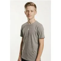 Jordan T-Shirt JDN JORDAN SPORT CORE SS TEE für Kinder und Jugendliche, Kurzarmdesign, Rundhalsausschnitt
