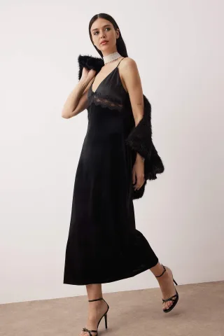 Elegantes, ärmelloses Maxikleid für Damen, ideal für den Abend.