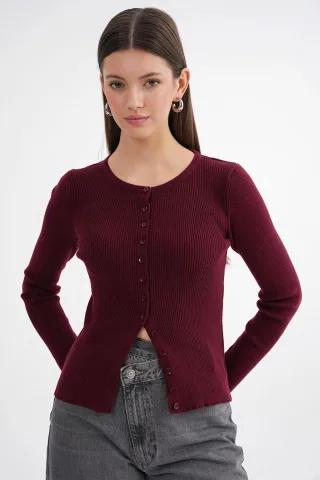 Knopfbetonter Slim Fit Rippstrick-Cardigan