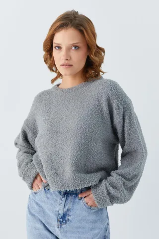 Plüschstrukturierter Crop-Strickpullover