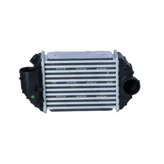 NRF Ladeluftk?hler Audi A4 Skoda Superb VW Passat 30133