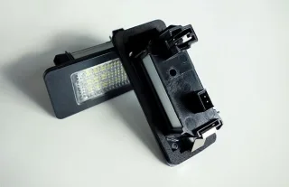 2x LED PREMIUM Kennzeichenbeleuchtung SMD für VW Golf 6 VI Variant Golf 6 Plus Jetta VI Passat B7 Sharan 7N Touran GP2 Touareg 7P