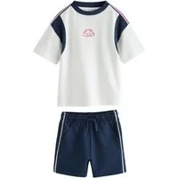 Next T-Shirt & Shorts Kurzärmeliges T-Shirt und Shorts im Set (2-tlg)