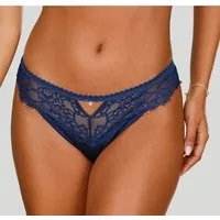 LASCANA String Alana mit hohem Seidenanteil und edler Spitze