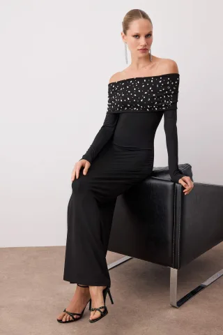 Elegantes, langes, figurbetontes Maxikleid für Damen – perfekt für den Abend.
