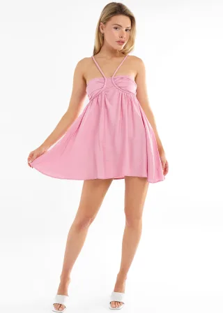 Rosa Minikleid mit Riemchen