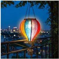 Spetebo LED Dekolicht Solar LED Heißluftballon bunt zum Hängen, Dämmerungssensor, LED fest integriert, warm weiß, Garten Lichtspiel mit Flammen Effekt warm weiß