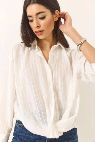Übergroßes Shirt