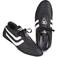 KWON Kampfsportschuhe Chosun schwarz Slipper Karate Taekwondo Kickboxen Sneaker (Sport und Freizeit, Paar) Sneaker Leichte Sportschuhe, mit Schürung, Budoschuhe