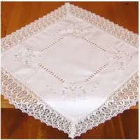 matches21 HOME & HOBBY Tischdecke Tischdecke CORA Spitze & Stickerei Landhausstil Polyester 60 x 60 cm (1-tlg), Pflegeleicht & waschbar bei 30 °C