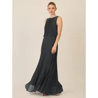 Apart Abendkleid mit Plisseefalten und Lagenoptik
