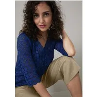 bianca Blusenshirt WENJA aus moderner Spitze in angesagter Trendfarbe