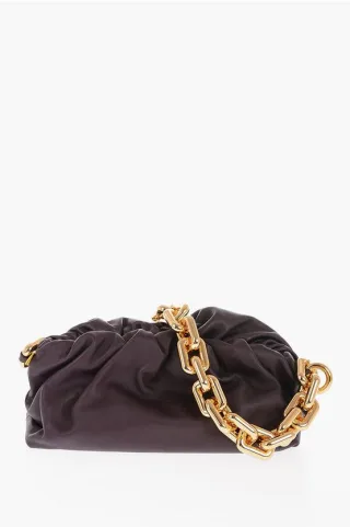 Ledertasche THE CHAIN POUCH mit Magnetverschluss in Burgunderrot