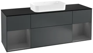 Schwarz