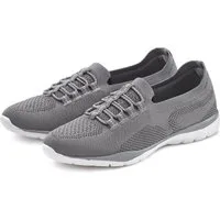LASCANA Slipper, Halbschuh, Slip-On-Sneaker, Sneaker aus leichtem Textil-Material VEGAN